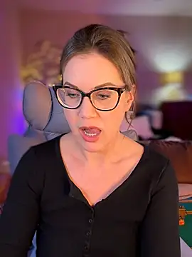 MaiseKnox online show from February 2026 10:38:01 PM