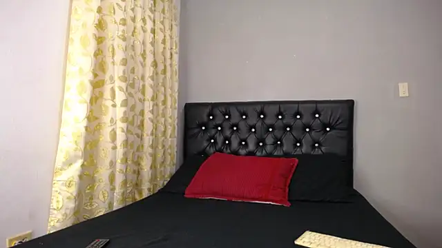 loveyouzahara2020 online show from December 2024 11:17:02 PM