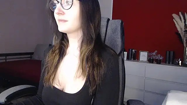 Alina Lamour online show from February 2026 08:27:01 PM