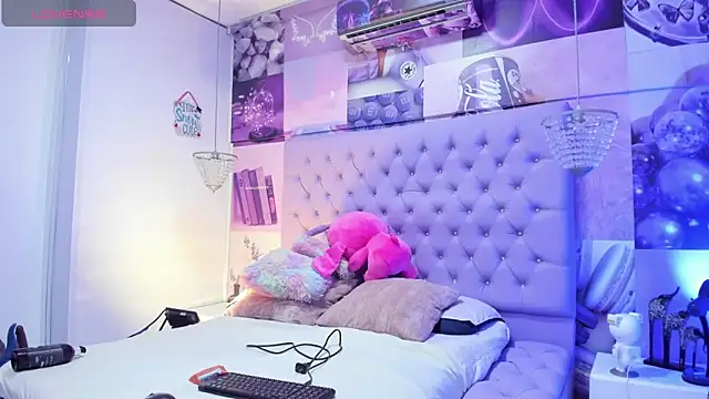 Vivi prinncess online show from March 2025 02:36:01 AM