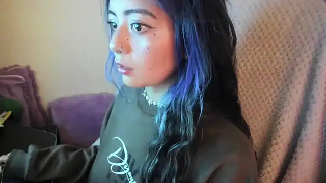 Sammysammy  online show from December 2025 10:03:01 PM