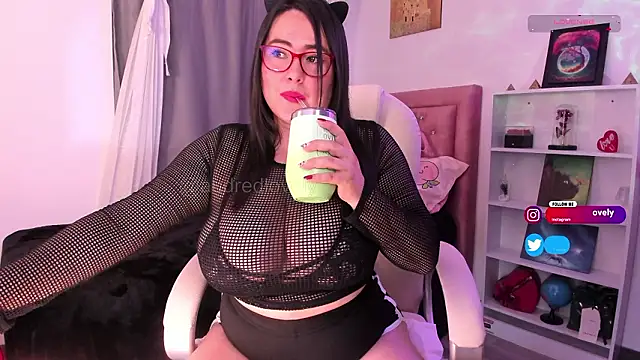 AudredLovely online show from February 2026 12:27:02 AM