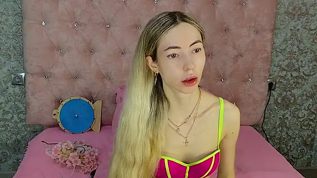 Akilla Queen online show from July 2026 02:02:02 AM