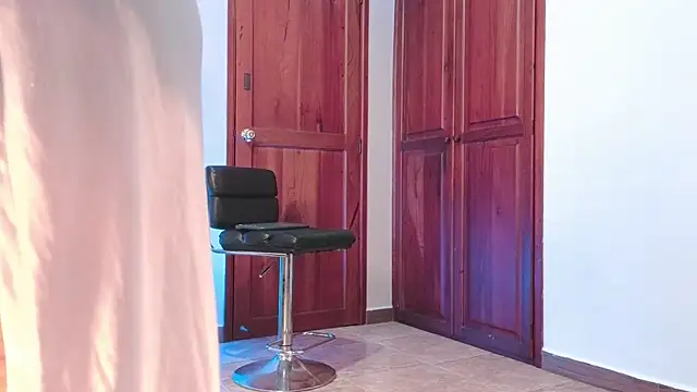 Snapshot of AGATHAA_WHITE chatting on November 2025 11:53:01 AM AGATHAA WHITE online show from November 2025 11:53:01 AM