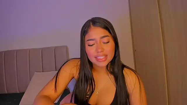 Snapshot of isa_bunny chatting on February 2026 06:57:02 AM isa bunny online show from February 2026 06:57:02 AM