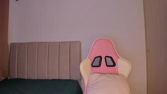 isa bunny online show from April 2026 04:48:01 AM