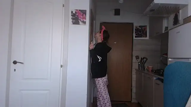 simyhvn online show from March 2025 05:11:01 AM