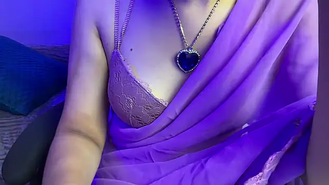 Queen Angelena online show from June 2026 05:33:02 PM