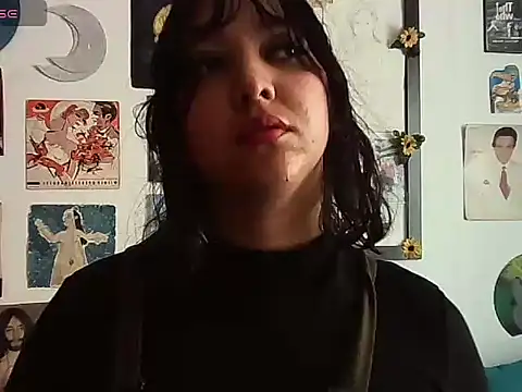 soynanabela28 online show from March 2025 04:11:01 PM