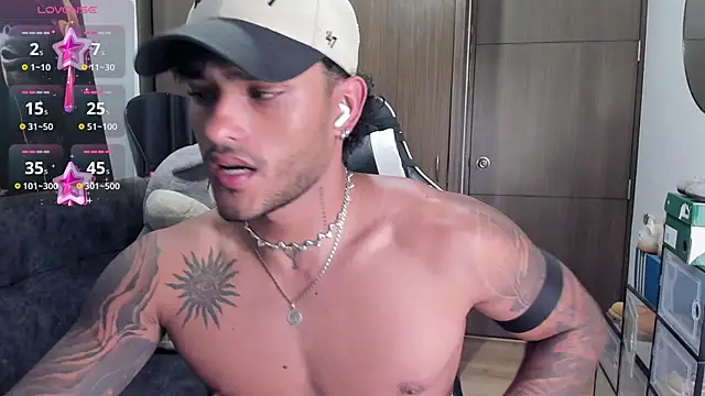 Alessandro Vanni online show from November 2025 01:26:02 AM