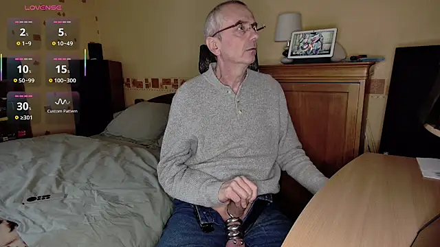 legaulois4691 online show from March 2025 02:45:02 PM