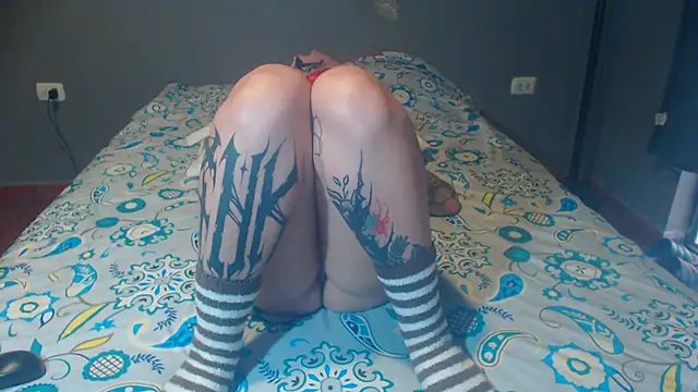 Tattoodreams lucy online show from April 2026 09:45:01 PM