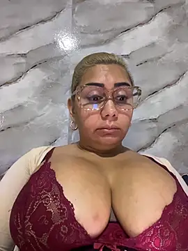 maymercy online show from November 2025 03:01:02 PM