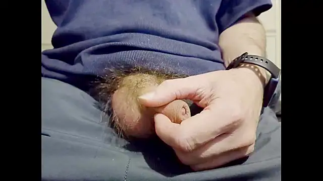 hairyuncut00 online show from October 2025 10:07:01 PM