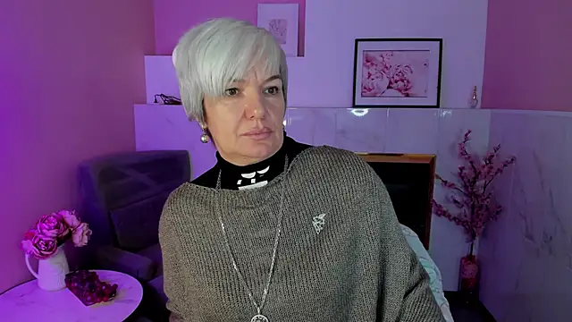 CarmenSoft online show from October 2025 09:01:01 PM