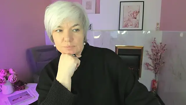 CarmenSoft online show from April 2026 08:39:01 PM