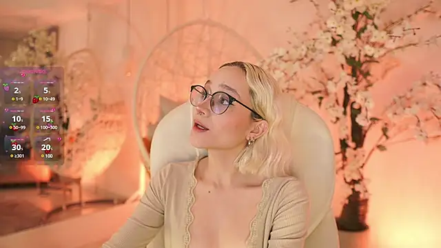 Snapshot of DalahiaRush chatting on February 2025 11:32:01 AM DalahiaRush online show from February 2025 11:32:01 AM