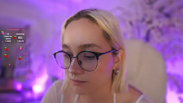 Snapshot of DalahiaRush chatting on February 2025 02:38:02 PM DalahiaRush online show from February 2025 02:38:02 PM