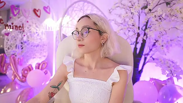 Snapshot of DalahiaRush chatting on February 2025 11:31:02 AM DalahiaRush online show from February 2025 11:31:02 AM