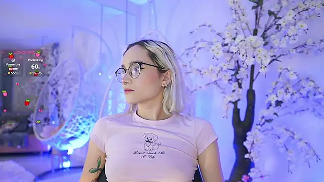 Snapshot of DalahiaRush chatting on March 2025 11:39:02 AM DalahiaRush online show from March 2025 11:39:02 AM