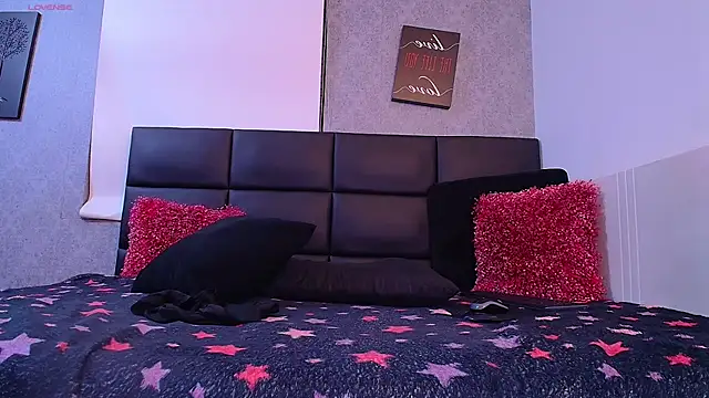 Snapshot of Daia_Ashanti chatting on March 2025 02:18:02 AM Daia Ashanti online show from March 2025 02:18:02 AM