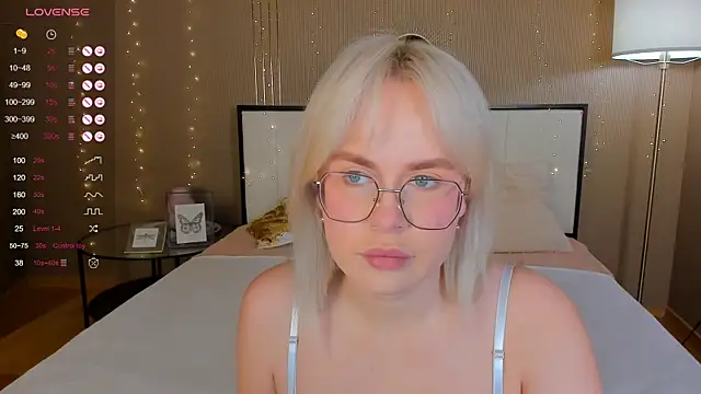 Snapshot of bellatip chatting on October 2025 12:45:01 AM bellatip online show from October 2025 12:45:01 AM