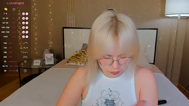 Snapshot of bellatip chatting on October 2025 12:33:01 AM bellatip online show from October 2025 12:33:01 AM