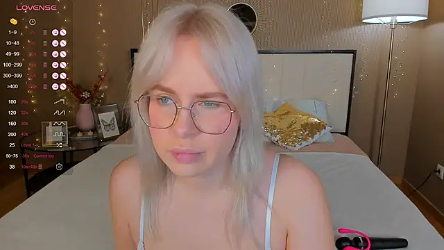 Snapshot of bellatip chatting on November 2025 12:46:02 AM bellatip online show from November 2025 12:46:02 AM