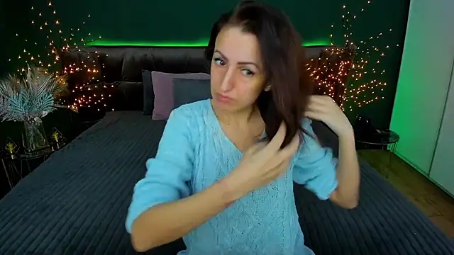 Rebecca Diamond online show from February 2025 06:37:01 AM