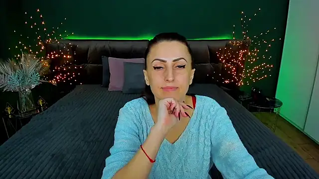 Rebecca Diamond online show from February 2025 09:40:02 AM