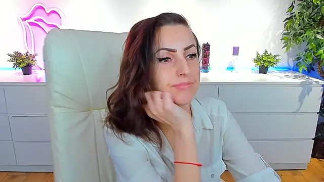 Rebecca Diamond online show from February 2025 06:34:02 AM