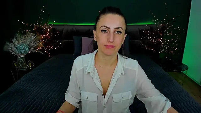 Rebecca Diamond online show from February 2025 09:42:02 AM