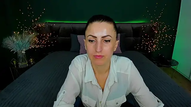 Rebecca Diamond online show from March 2025 12:29:01 PM