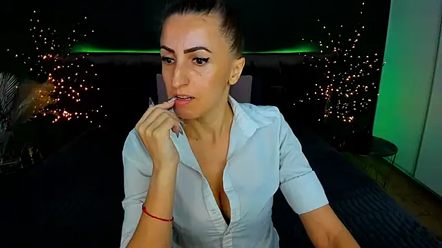 Rebecca Diamond online show from September 2025 05:34:02 AM