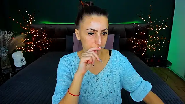 Rebecca Diamond online show from November 2025 06:41:02 AM