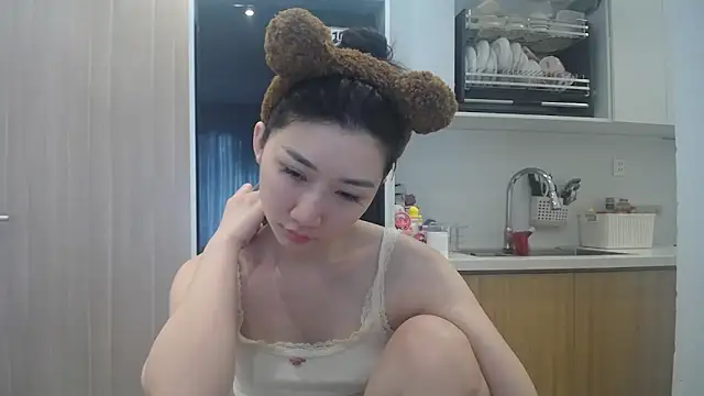 Snapshot of Asiagirll chatting on June 2026 01:23:01 AM Asiagirll online show from June 2026 01:23:01 AM