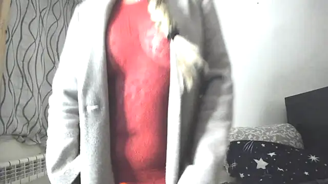 Snapshot of CristalDivine chatting on March 2026 06:07:02 AM CristalDivine online show from March 2026 06:07:02 AM