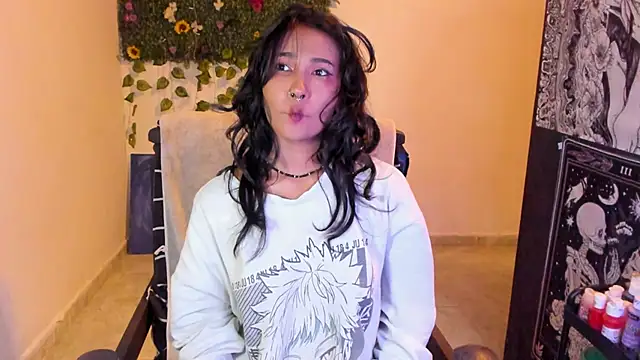 Snapshot of Mary_Rosse1 chatting on October 2025 06:51:01 PM Mary Rosse1 online show from October 2025 06:51:01 PM