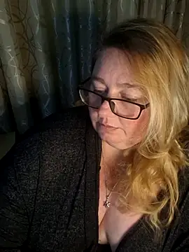 Iceprincess2bad4u online show from May 2026 06:16:02 PM