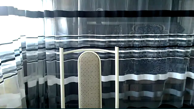 cold lollipop online show from October 2025 06:05:01 AM