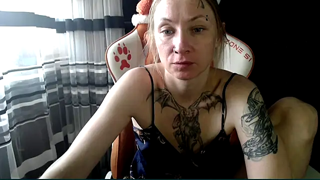 cold lollipop online show from May 2026 06:31:02 AM