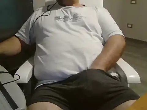 iron boy80 online show from February 2025 10:10:01 AM