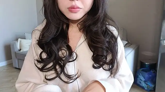 TammiLou online show from October 2025 06:22:02 AM