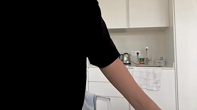 Snapshot of TammiLou chatting on February 2026 01:22:02 PM TammiLou online show from February 2026 01:22:02 PM