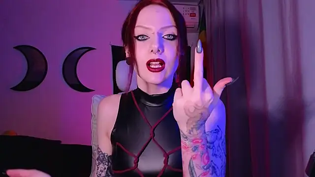 Snapshot of Ivon_Diaz chatting on March 2025 10:15:02 PM Ivon Diaz online show from March 2025 10:15:02 PM