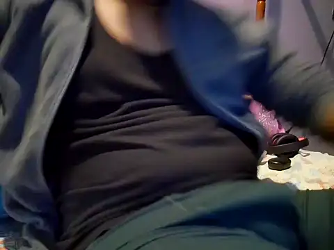 Snapshot of piratess chatting on December 2024 09:08:01 PM piratess online show from December 2024 09:08:01 PM