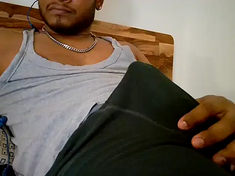 Snapshot of piratess chatting on September 2025 09:05:01 PM piratess online show from September 2025 09:05:01 PM