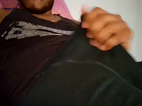 Snapshot of piratess chatting on September 2025 08:11:02 PM piratess online show from September 2025 08:11:02 PM