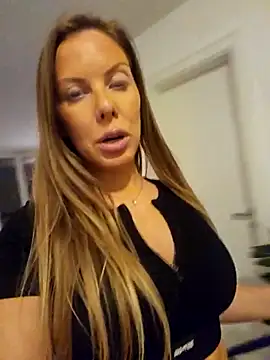 Snapshot of novaforyou1 chatting on December 2025 04:23:02 PM novaforyou1 online show from December 2025 04:23:02 PM