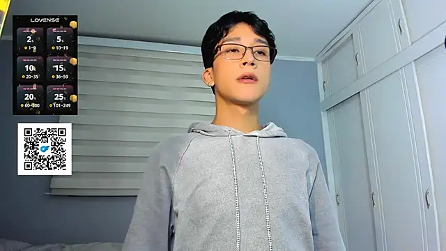 tom Howard online show from September 2025 03:41:02 AM